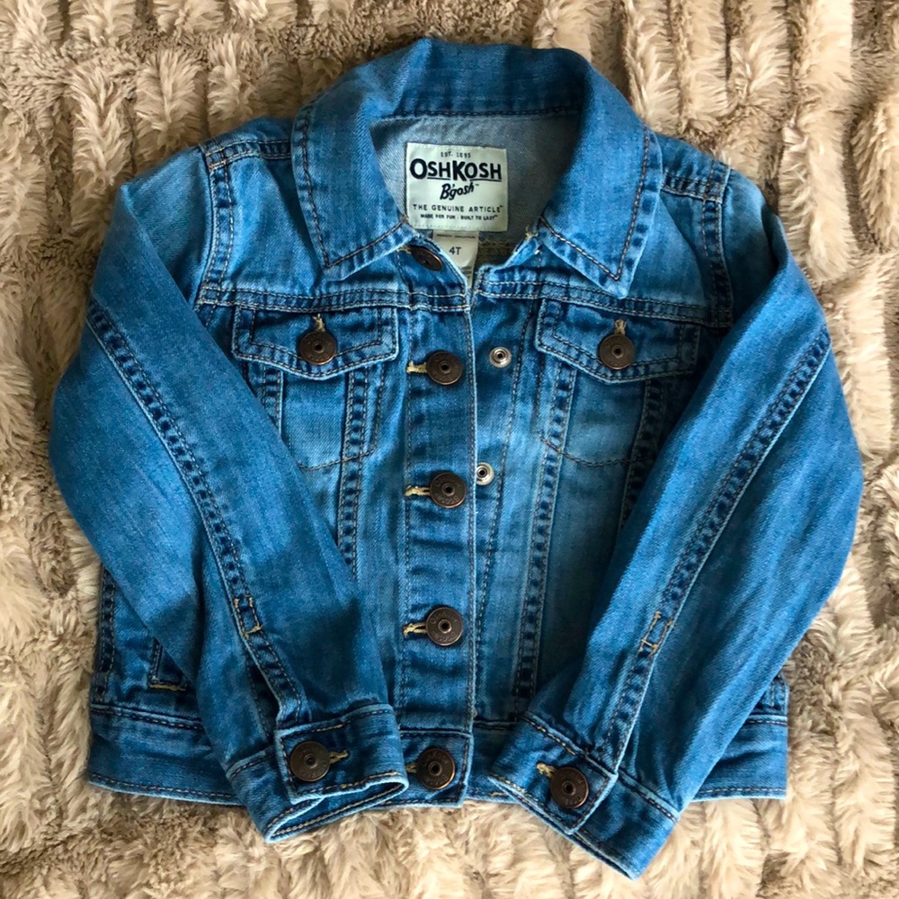 OshKosh Denim jacket in pristine condition. Size 4T